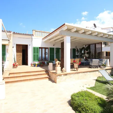 Amazing Seafront House * Sa Rapita